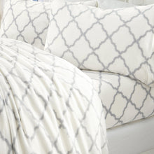 Load image into Gallery viewer, Printed Plush Sheet - Velvet Luxe Lattice Collection