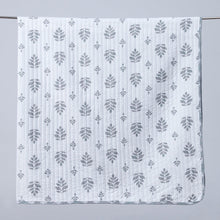 Load image into Gallery viewer, French Floral Quilt - Colette Collection