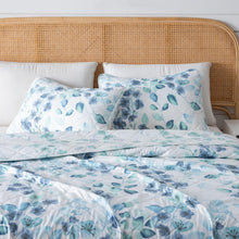 Load image into Gallery viewer, Floral Quilt Set - Miranda Collection