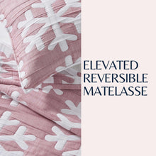 Load image into Gallery viewer, Matelassé Snowflake Quilt Set - Nino Collection