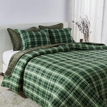 Load image into Gallery viewer, Reversible Christmas Comforter and Sham Set - Holiday / Lodge Odette Collection