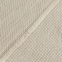 Load image into Gallery viewer, Stonewashed Relaxed Quilt Set - Vittoria Collection