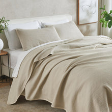 Load image into Gallery viewer, Stonewashed Relaxed Quilt Set - Vittoria Collection