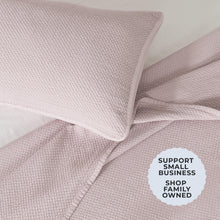 Load image into Gallery viewer, Stonewashed Relaxed Quilt Set - Vittoria Collection