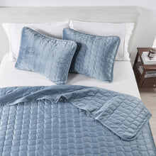 Load image into Gallery viewer, Velvet Box-Stitched Quilt Set - Vivica Collection