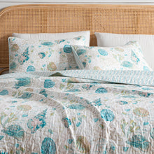 Load image into Gallery viewer, Seashell &amp; Coral Quilt Set - Westsands Collection