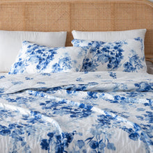 Load image into Gallery viewer, Watercolor Leaves Quilt Set - Jacqueline Collection