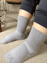 Load image into Gallery viewer, Women's Cotton Diabetic Crew Socks (Assorted)