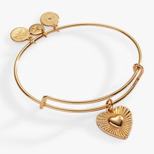Load image into Gallery viewer, Heartburst Charm Bangle
