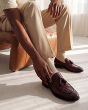 Load image into Gallery viewer, The Bethesda Burgundy Pyhtn Skin Leather Tassel Loafer Men Shoe