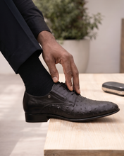 Load image into Gallery viewer, The Porto Alegre Black Leather Derby Men Shoe