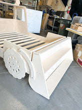 Load image into Gallery viewer, O'REILLY- Tractor Bed