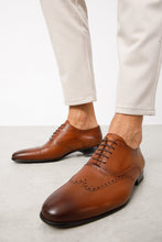Load image into Gallery viewer, The Roma Tan Leather Wingtip Oxford Men Shoe
