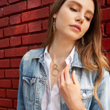 Load image into Gallery viewer, Labradorite Halo Necklace
