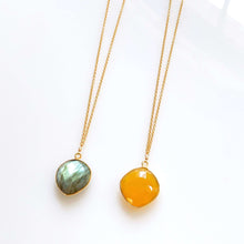 Load image into Gallery viewer, Labradorite Pendant