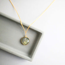 Load image into Gallery viewer, Labradorite Pendant