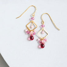 Load image into Gallery viewer, Pixy Earrings