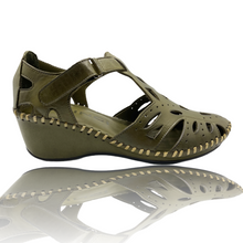 Load image into Gallery viewer, The Tonmawr Green Leather Sandal Final Sale!