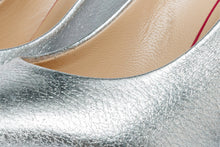 Load image into Gallery viewer, The Ege Silver Leather Pump Fuchsia Sole Women Shoe