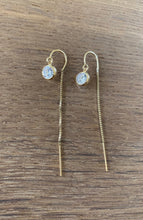 Load image into Gallery viewer, Rhinestone “Diamond” circle thread earrings
