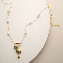 Load image into Gallery viewer, Labradorite Bezel Necklace
