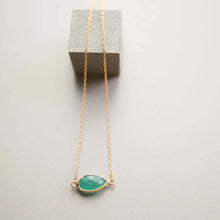 Load image into Gallery viewer, Green Apatite Gold Minimalist Necklace