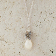 Load image into Gallery viewer, White Chalcedony Silver Cluster Necklace