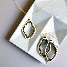 Load image into Gallery viewer, Black Spinel Freestyle Earrings