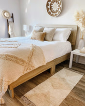 Load image into Gallery viewer, Ava Throw Blanket