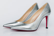 Load image into Gallery viewer, The Ege Silver Leather Pump Fuchsia Sole Women Shoe