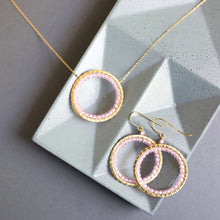 Load image into Gallery viewer, Rose Quartz Halo Necklace