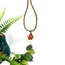 Load image into Gallery viewer, Daisy Aromatherapy Necklace