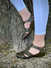 Load image into Gallery viewer, The Tonmawr Green Leather Sandal Final Sale!