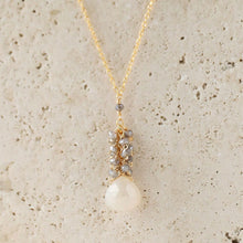 Load image into Gallery viewer, White Chalcedony Silver Cluster Necklace
