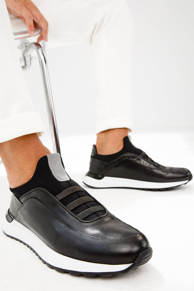The Sonoma Black Leather Men Sneaker