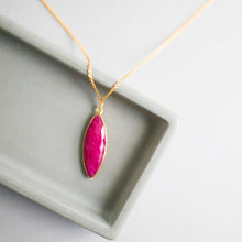 Load image into Gallery viewer, Red Jade Pendant Necklace