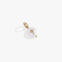 Load image into Gallery viewer, Pearl Interchangeable Charm