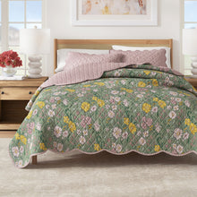 Load image into Gallery viewer, Floral Print &amp; Scalloped Cotton Quilt Set - Gwen Collection