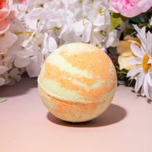 Load image into Gallery viewer, Fresh Currant 10oz Mystery Jewelry Bath Bomb
