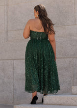 Load image into Gallery viewer, Elphie Strapless Sequin Corset Midi Dress - Green