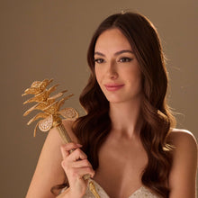 Load image into Gallery viewer, Luxurious Gold Quinceañera &amp; Wedding Bouquet – Handcrafted with Crystal Stones