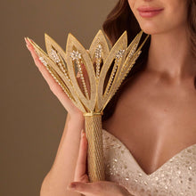 Load image into Gallery viewer, Luxury Gold  Quinceañera and  Wedding Bouquet Holder