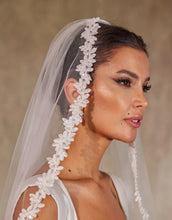 Load image into Gallery viewer, Flower Lace Bridal Veil- D216