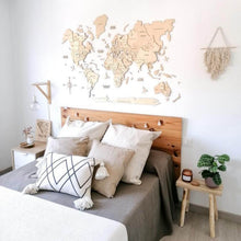 Load image into Gallery viewer, Bundle: Map and Flags Pins