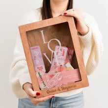 Load image into Gallery viewer, Travel Box Love