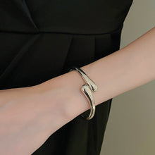 Load image into Gallery viewer, Luxury Minimalist Glossy High-grade Shiny Bracelets -   Simple Temperament Cold-Tone Bangles (MAC242)