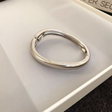 Load image into Gallery viewer, Luxury Minimalist Glossy High-grade Shiny Bracelets -   Simple Temperament Cold-Tone Bangles (MAC242)