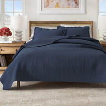 Load image into Gallery viewer, Solid Quilt - Alicia Collection