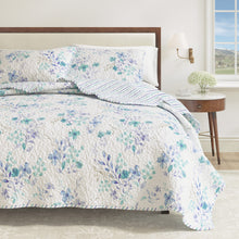 Load image into Gallery viewer, April Morning Floral Quilt Set