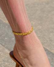 Load image into Gallery viewer, Ultra Strength Titanium Magnetic Therapy Anklet for Women (Gold)